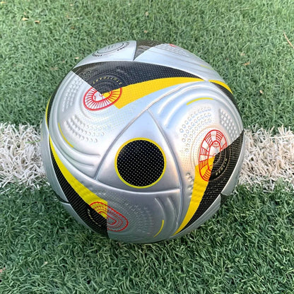 Soccer Balls Official Size 5  Seamless high quality